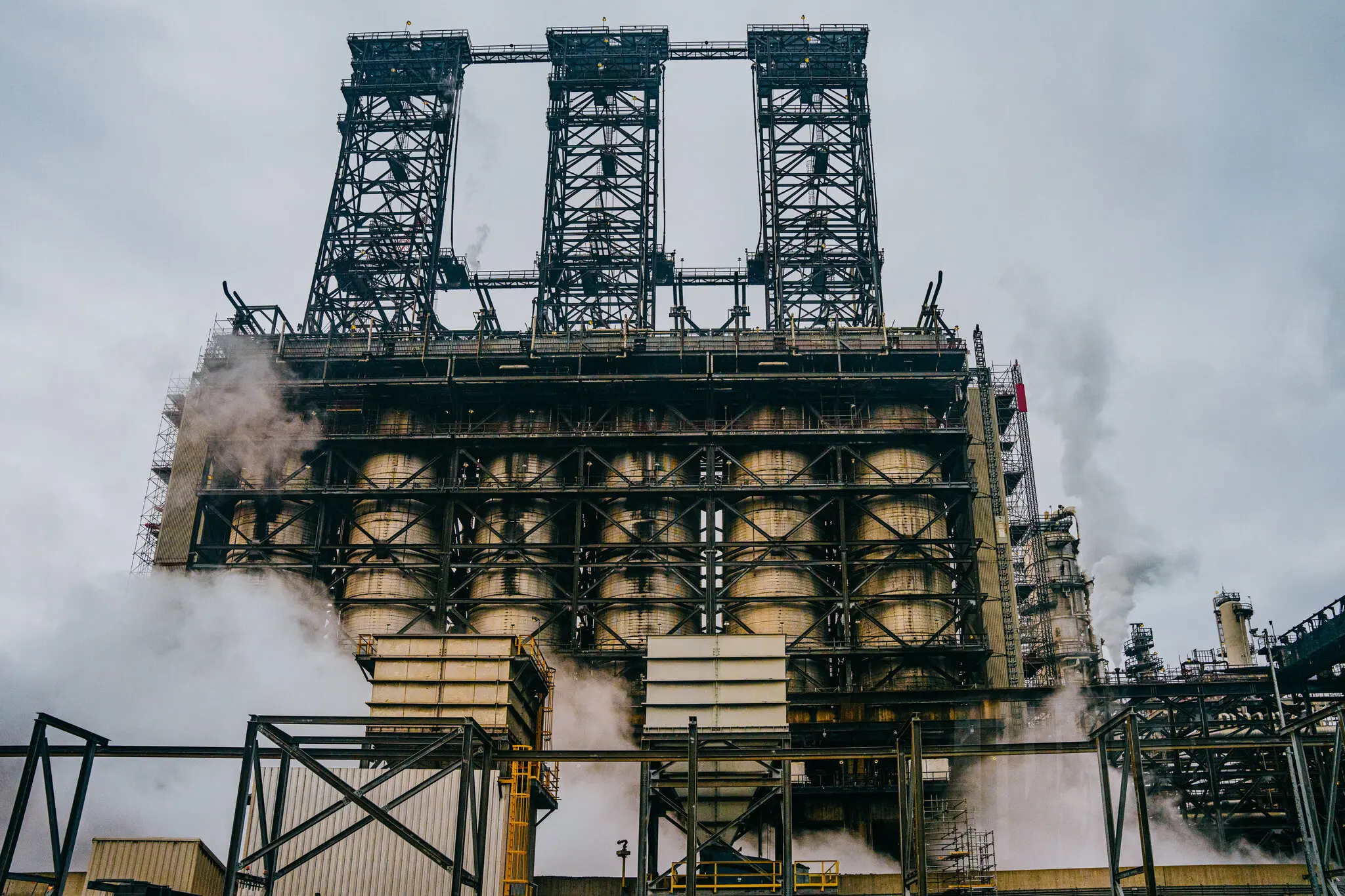 США запускають перший за пів століття новий нафтопереробний завод у Техасі: масштабна енергетична інвестиція на 300 мільярдів доларів